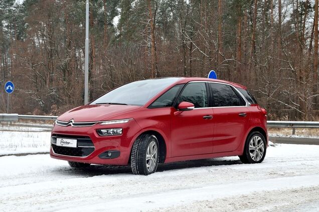Тест-драйв Ситроен C4 Picasso new: космос на колесах