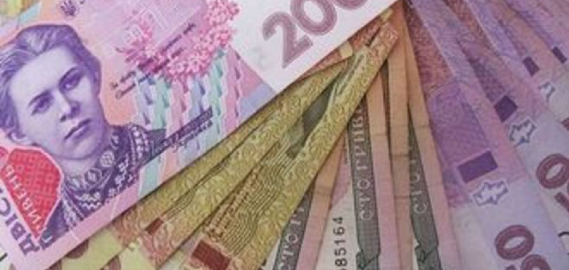 Межбанк открылся долларом по 16,27