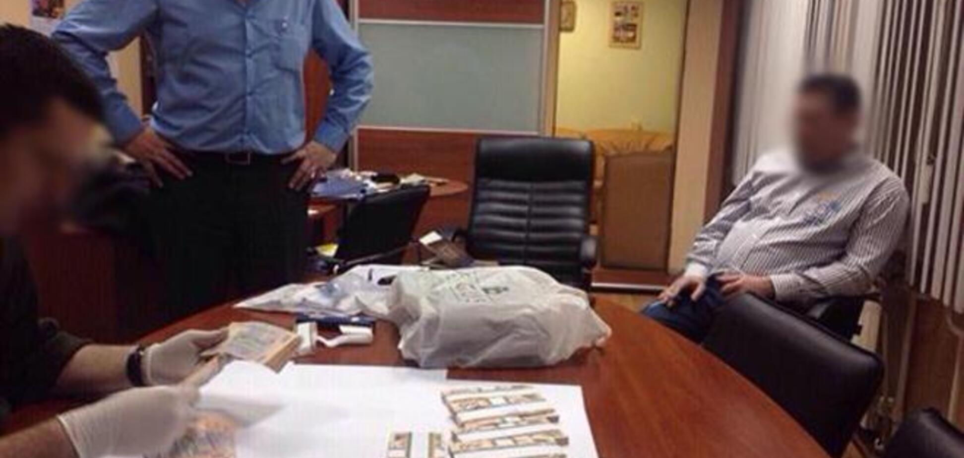 На Полтавщине задержан налоговик в момент получения 500 тыс. грн взятки