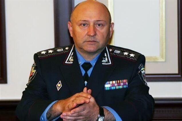 Люди из министерства бежавшего Захарченко разгоняют протесты в Москве – журналист