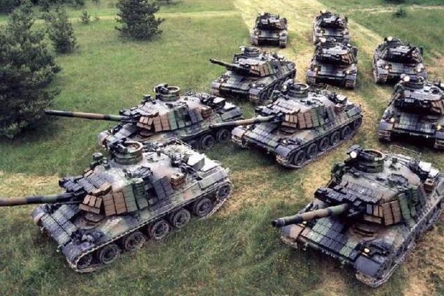 Боевиков 'ЛНР' и 'ДНР' за сутки усилили около 40 танками и более 60 единицами бронетехники