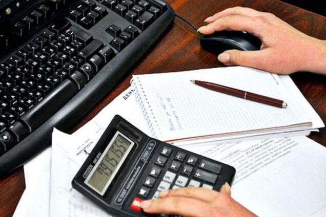 Критерии снижения единого соцвзноса не выведут зарплаты из тени - эксперты