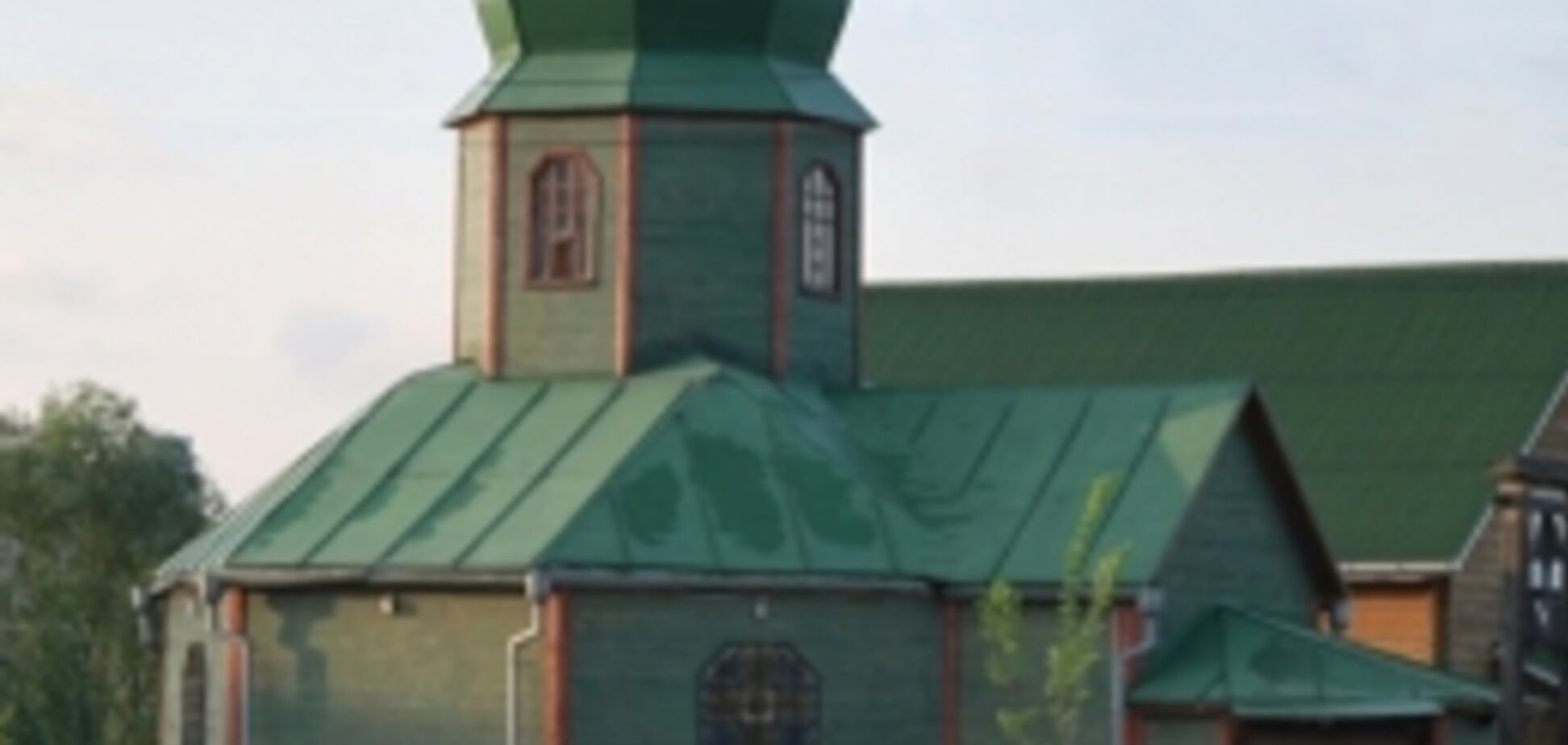 В Оболонском районе Киева горела церковь