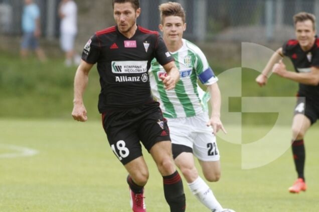 'Карпаты' не смогли обыграть польских 'шахтеров'