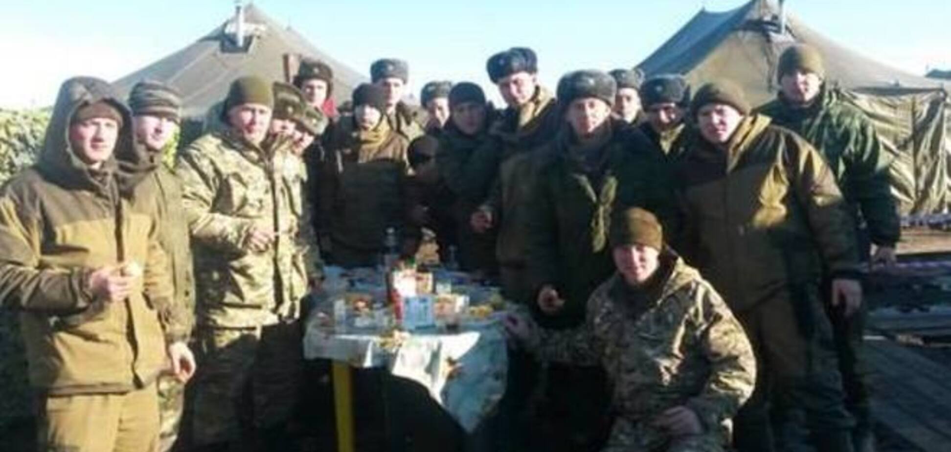 Російські десантники оплакують своїх товаришів по службі, загиблих в зоні АТО: фото- і відеофакти
