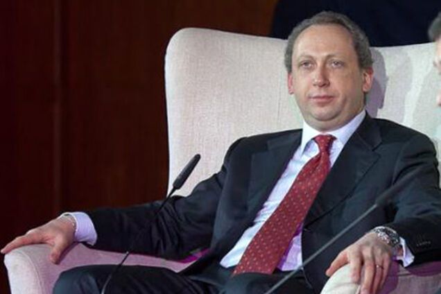 Россия покрылась хитиновым панцирем, у нее выросли рога и хвост – финансист из РФ