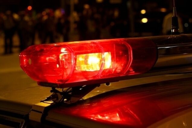 В Полтавской области перевернулся прицеп грузовика с 10 тоннами растворителя