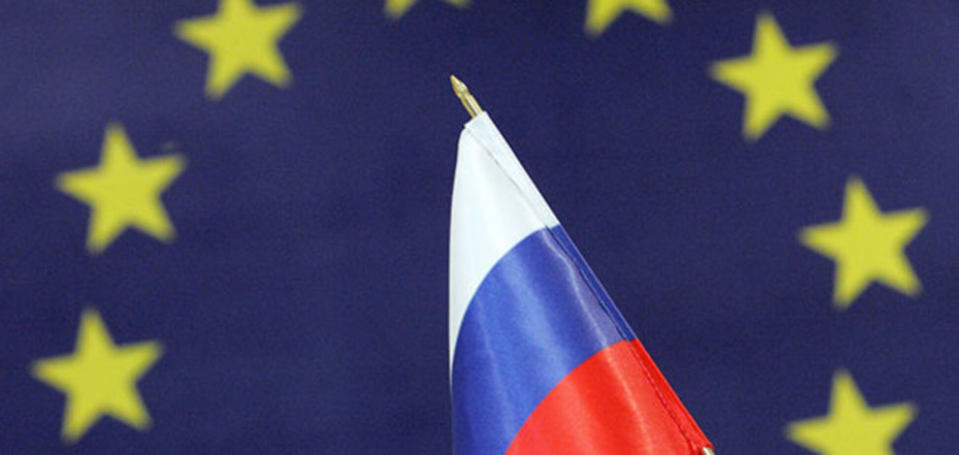 Евросоюз намерен расширить 'черный список' россиян из-за обстрела Мариуполя