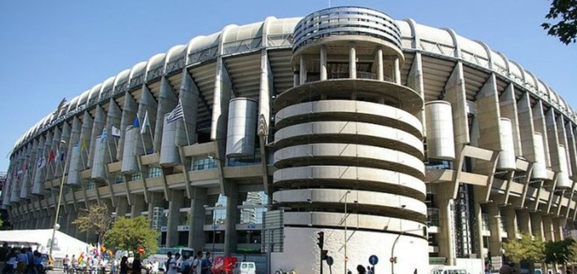 Легендарный стадион 'Реала' переименуют за 20 млн евро