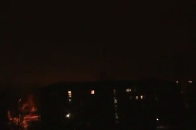 Террористы обстреляли Луганск из артиллерии: опубликовано видео