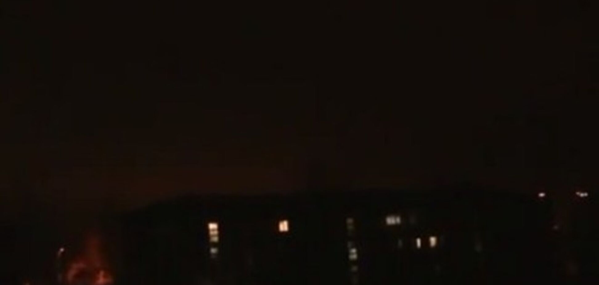 Террористы обстреляли Луганск из артиллерии: опубликовано видео
