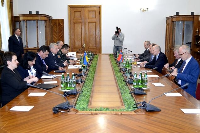 В Минобороны прошли переговоры с делегацией Норвегии о помощи ВСУ