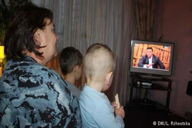 Почему белорусам не показывают украинское ТВ