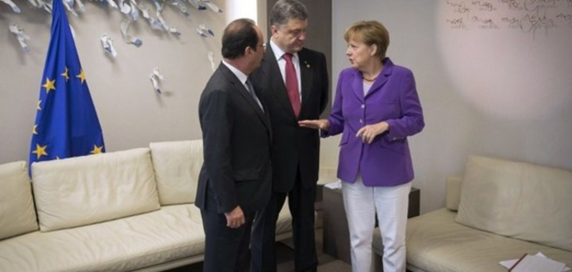 Порошенко, Олланд и Меркель определились с оптимальным форматом переговоров по Донбассу