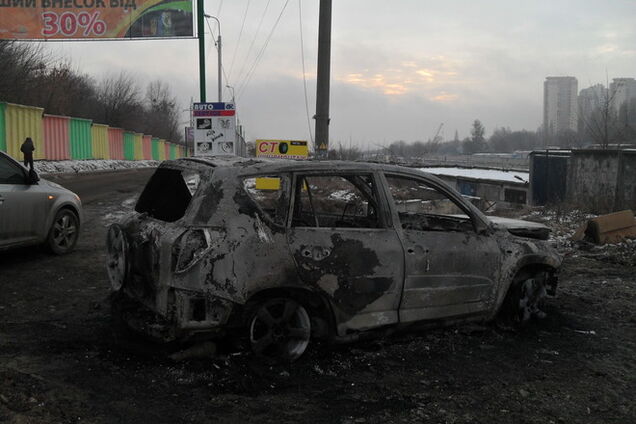 Взрыв автомобиля в Киеве: опубликованы фото с места события