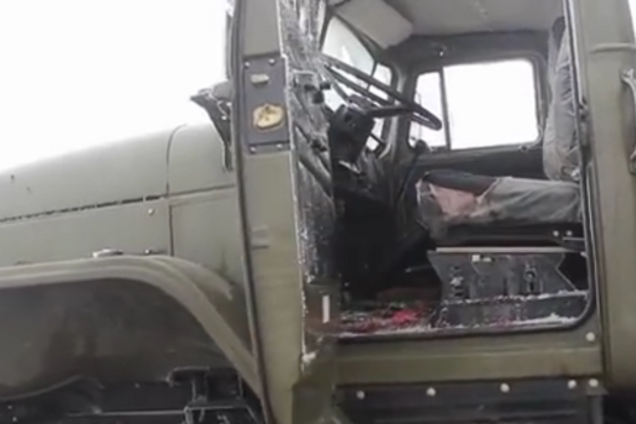Боевики в Еленовке обознались и приехали 'в гости' к украинским БМП: видео об уничтожении 'Урала'