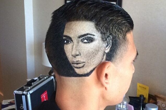 Парикмахер создает портреты знаменитостей на головах своих клиентов