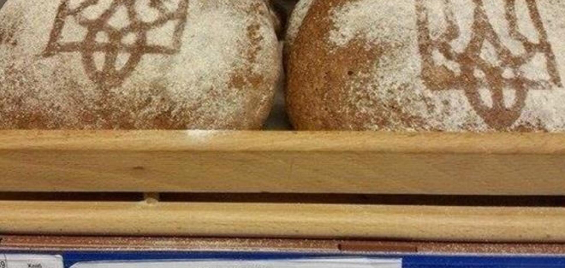 В киевских супермаркетах продают хлеб с тризубом: опубликовано фото
