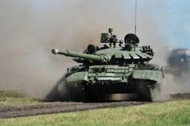 Російські найманці вдерлися у Вуглегірськ: їх танки і піхота вже в центрі міста