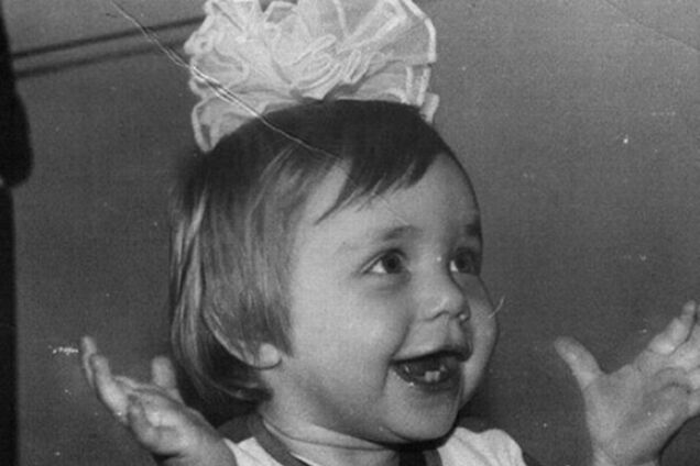 Кароль, Осадчая и Могилевская поделились забавными детскими снимками