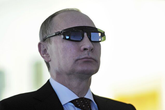 Не надо помогать Путину сохранить лицо. Помогите ему сломать шею