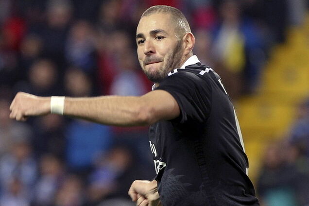 Нападающего 'Реала' оштрафуют за прыжок с парашютом