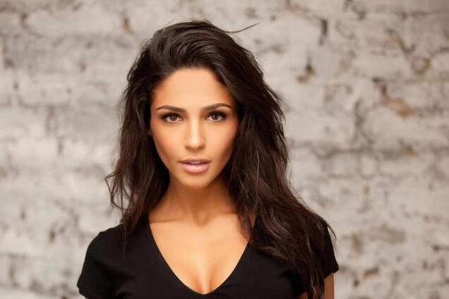 Санта Димопулос удивила шикарной растяжкой