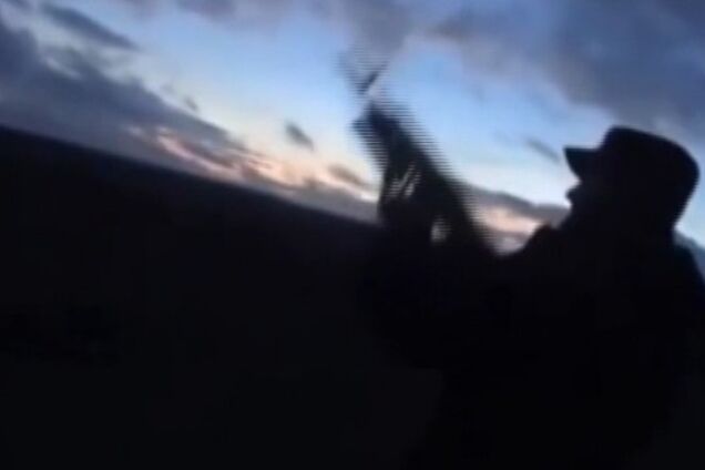 Появилось видео, как пьяные боевики 'на броне' заехали на собственное минное поле