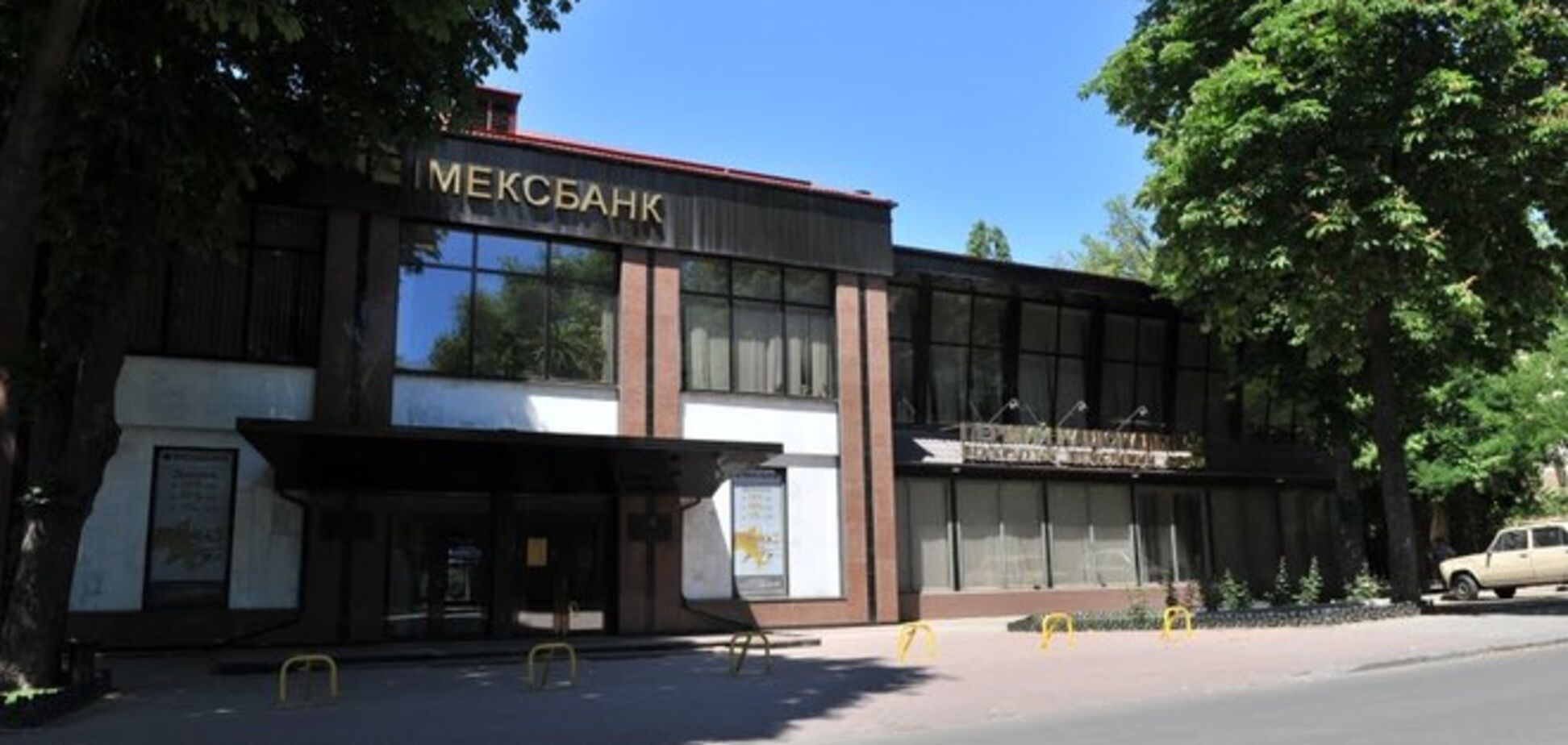 Ночью в Одессе горело также отделение банка