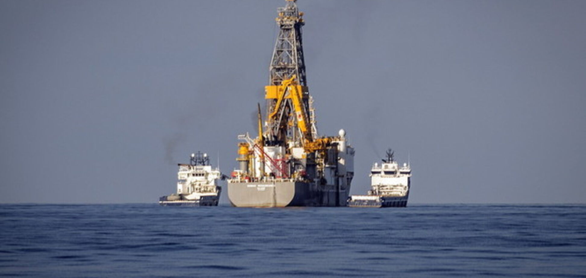 Цена за баррель нефти марки Brent упала ниже 55 долл, показатель WTI обновил шестилетний минимум