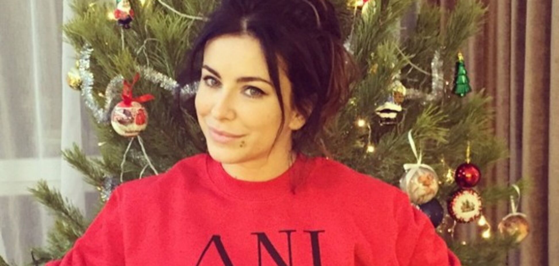 Ани Лорак вышла в свет со своим супругом