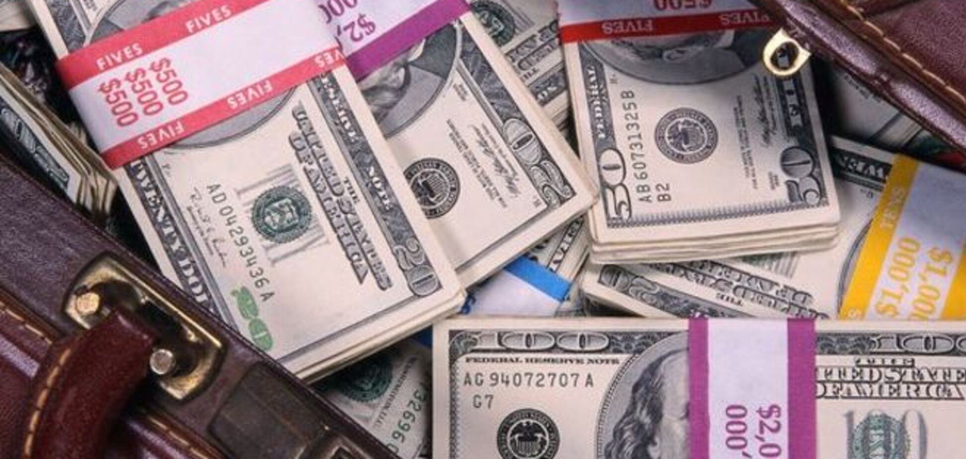 В США официанту оставили 'на чай' $11 тыс.