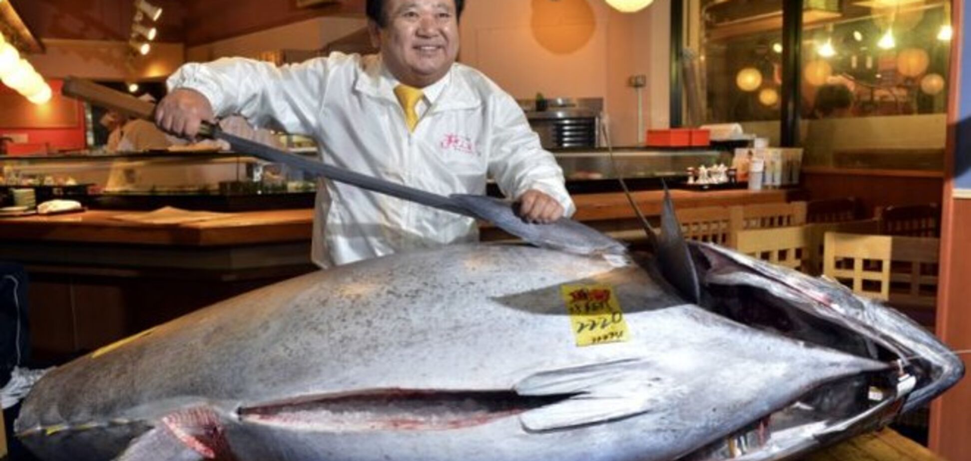 В Японии голубого тунца продали за $37,5 тысяч