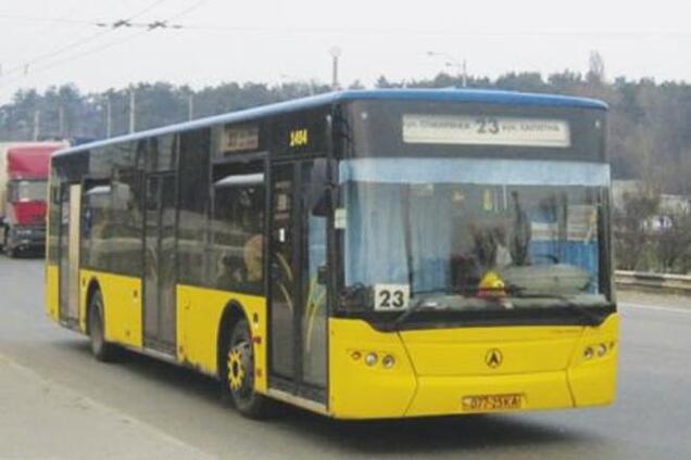 Транспорт в столице начал плохо работать – киевляне