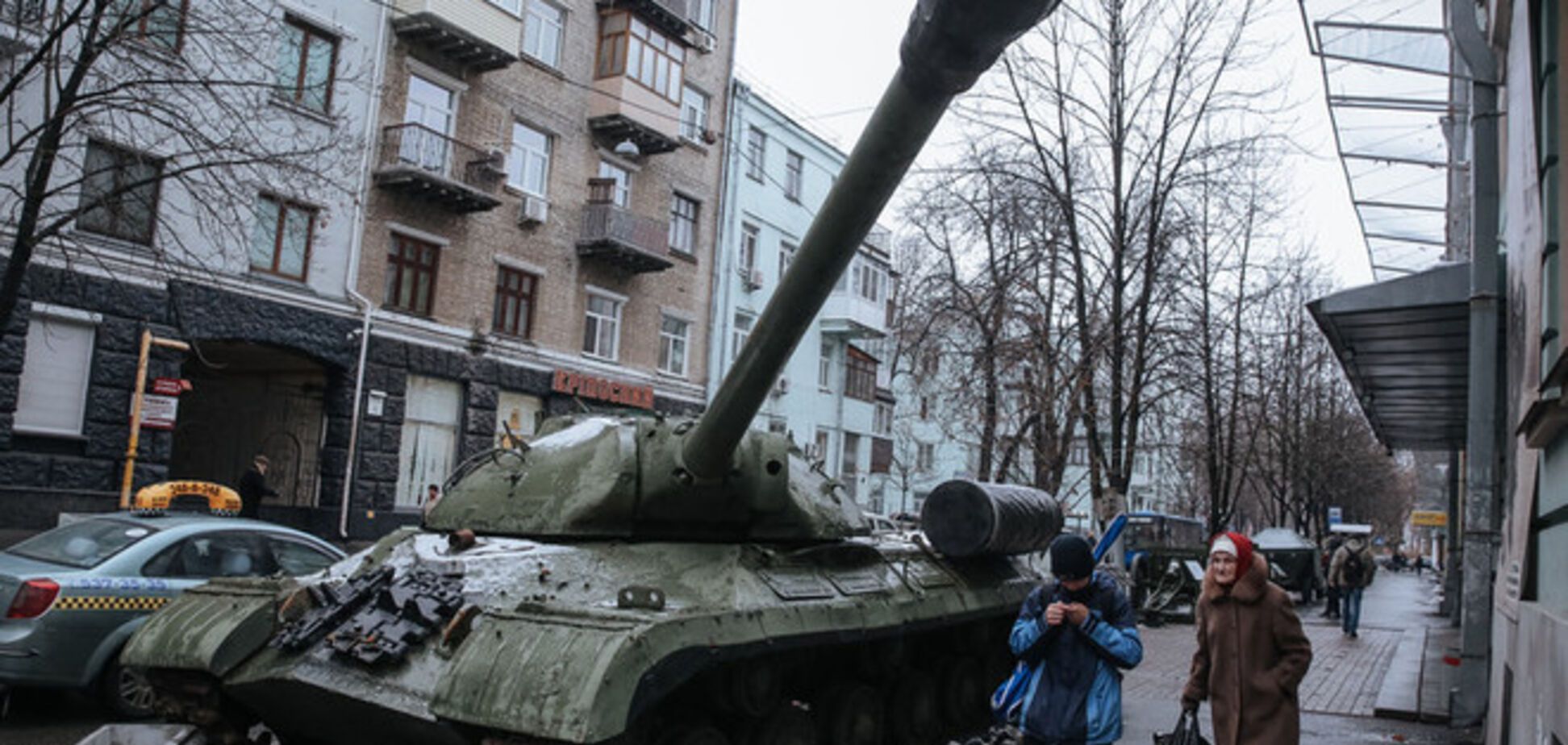 Террористы несколько раз за ночь обстреляли жилые районы Донецка
