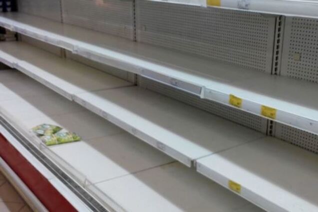 В супермаркетах Крыма снова начался дефицит молока и алкоголя