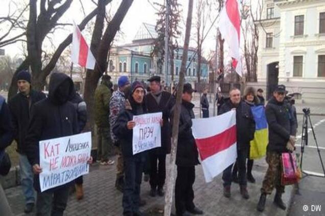 Белорусские беженцы в Киеве борются за политическое убежище