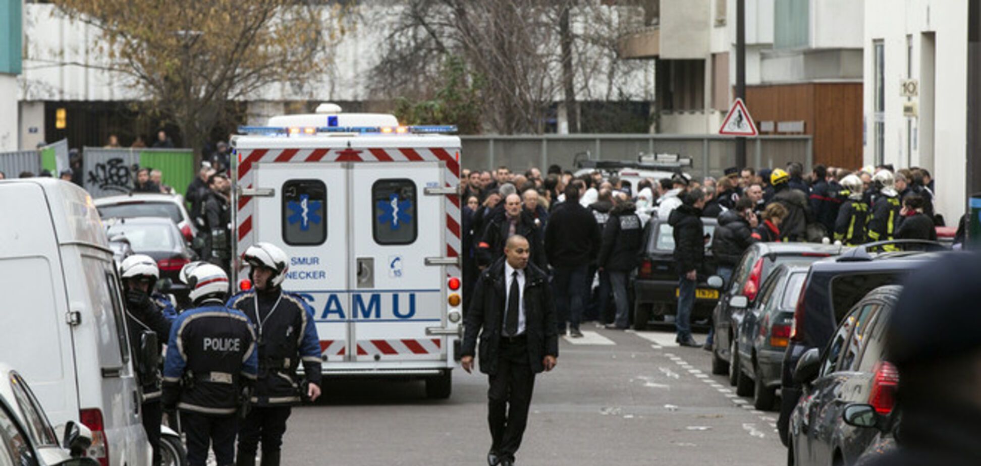 Полиция установила личности напавших на редакцию Charlie Hebdo