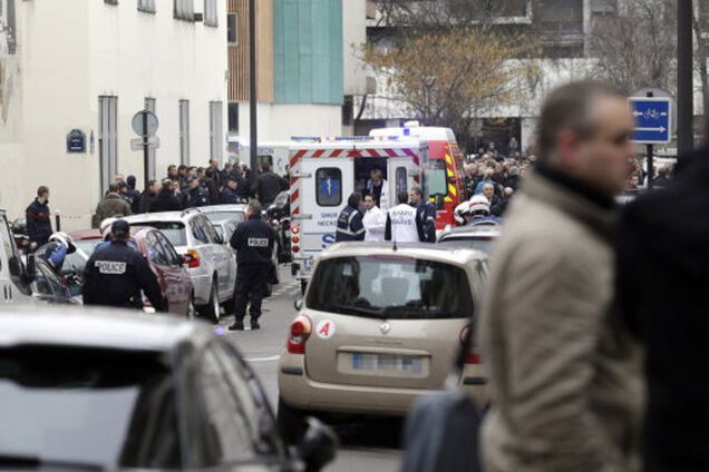 Перед расстрелом журналистов Charlie Hebdo террористы назвали их по именам