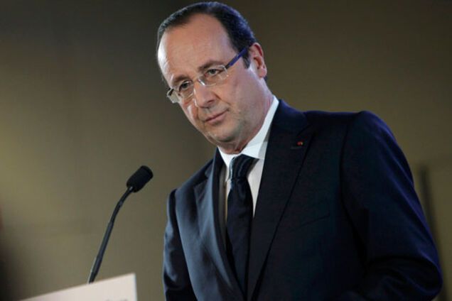 Олланд объявил во Франции трехдневный траур