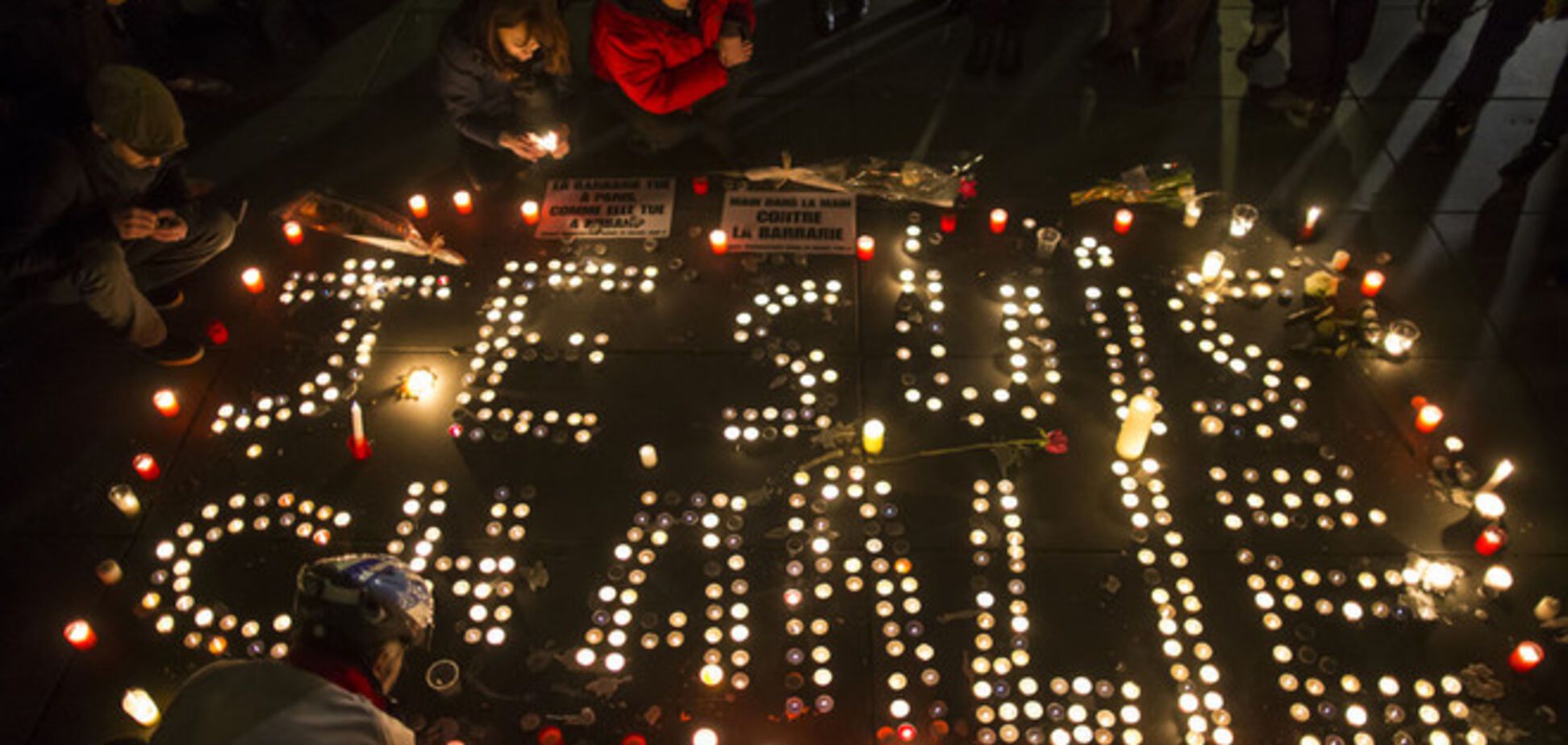 Французские СМИ помогут продолжить выход 'расстрелянной' Charlie Hebdo