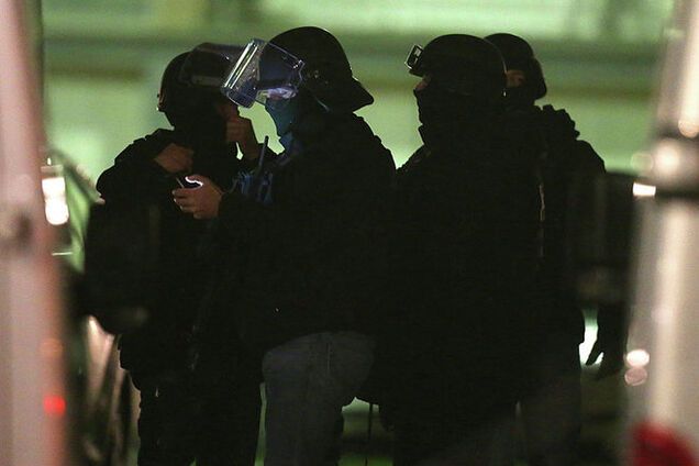 В Париже задержаны семь подозреваемых в расстреле редакции Charlie Hebdo