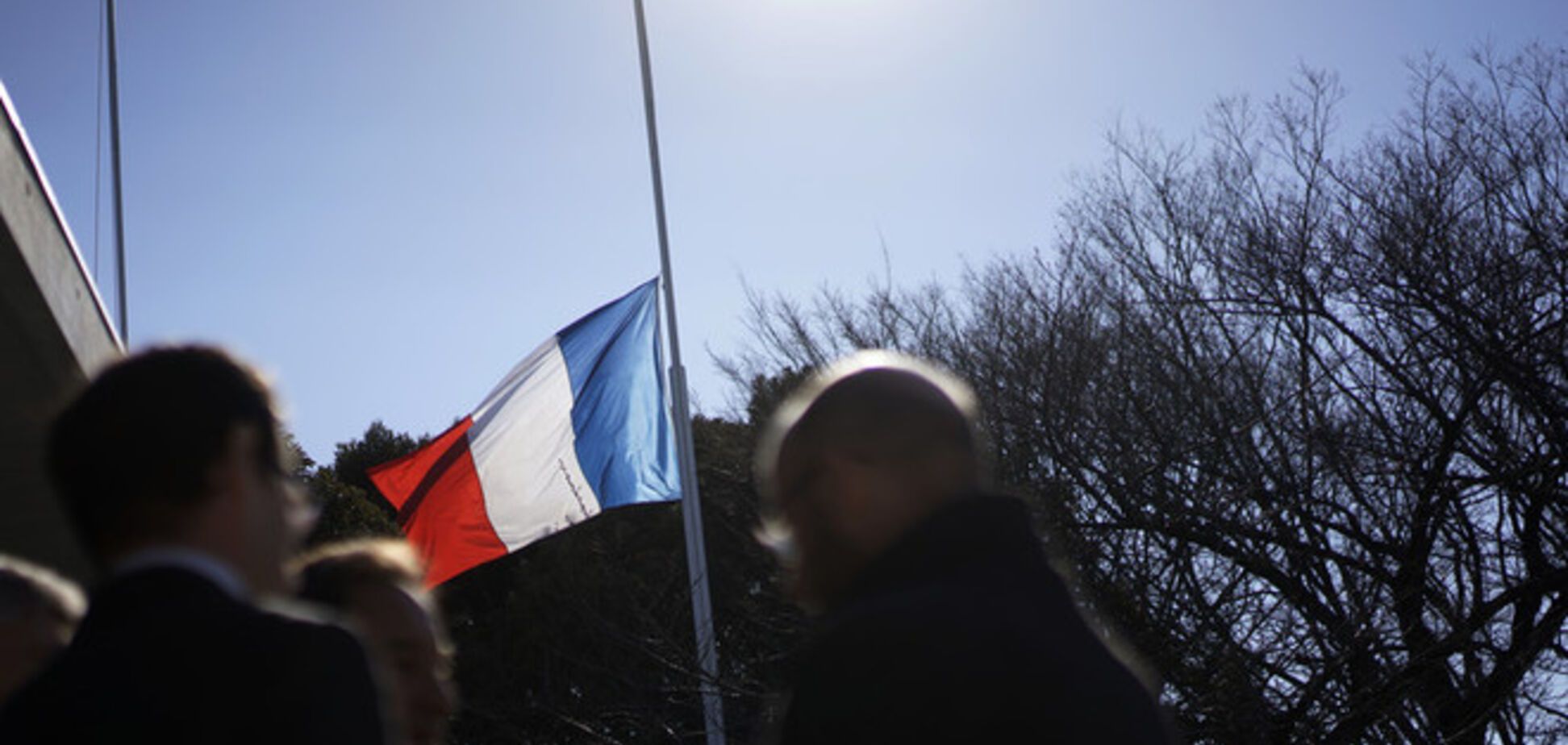 После двойного теракта в Париже на востоке Франции произошел взрыв