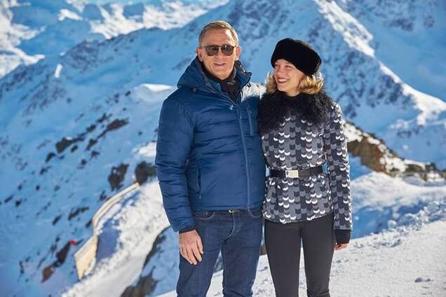 Джеймс Бонд и компания на горнолыжном курорте