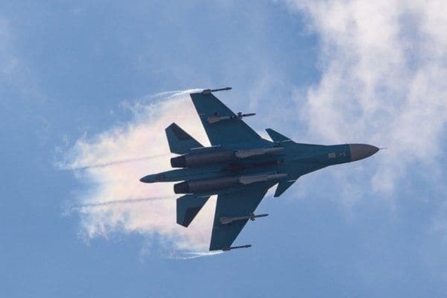 В сети появилось видео с якобы сбитым в Сирии самолетом ВВС России