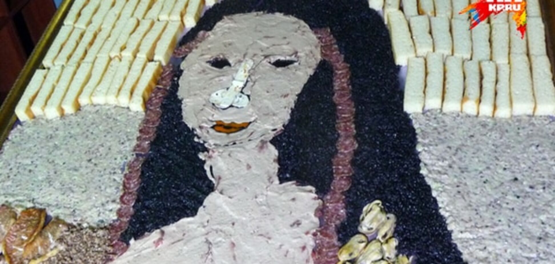 В России создали портрет 'Джоконды' из спагетти и мидий: фотофакт