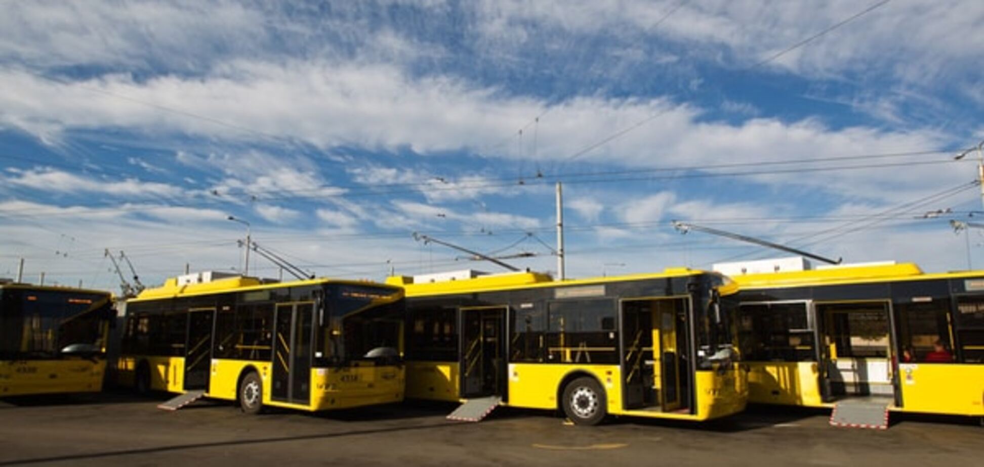 Виталий Кличко запустил 13 новых троллейбусов в столице