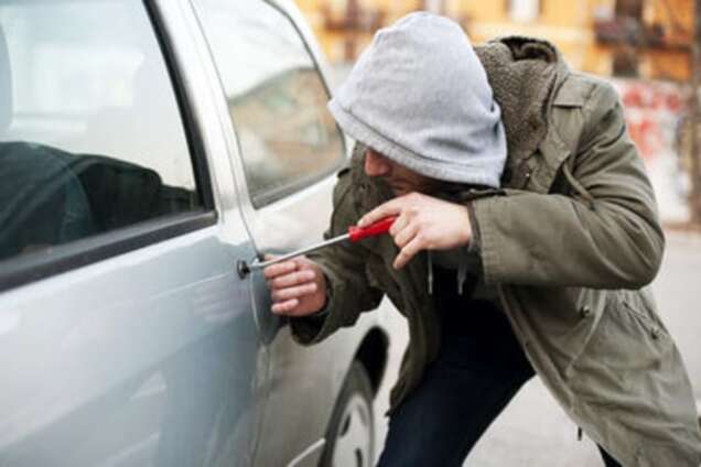 Угнать за 60 секунд: появился рейтинг популярных среди угонщиков мест и марок авто. Опубликована инфографика