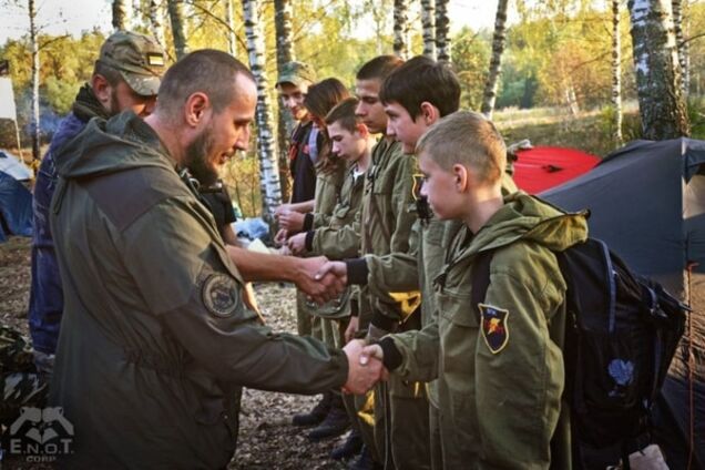 В сети показали лагерь по подготовке террористов 'ДНР' и 'ЛНР' в России