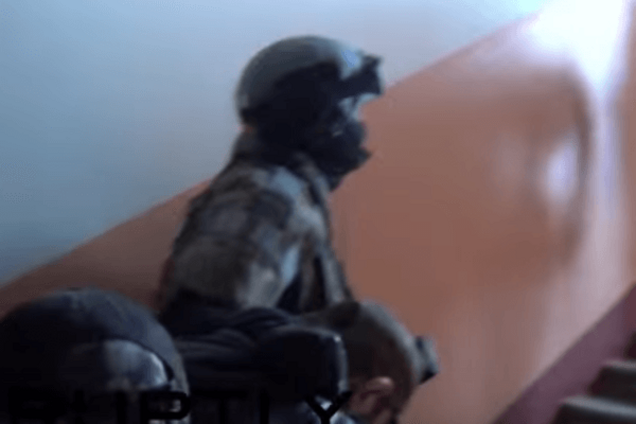 Готували в Сирії: ФСБ показала відео затримання терористів у Москві 